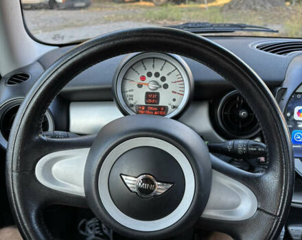 Чорний Міні Cooper, об'ємом двигуна 1.6 л та пробігом 194 тис. км за 6000 $, фото 21 на Automoto.ua