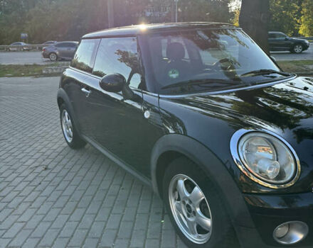 Чорний Міні Cooper, об'ємом двигуна 1.6 л та пробігом 194 тис. км за 6000 $, фото 8 на Automoto.ua