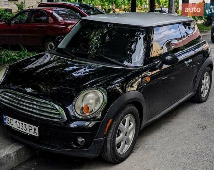 Черный Мини Купер, объемом двигателя 1.6 л и пробегом 300 тыс. км за 5000 $, фото 5 на Automoto.ua