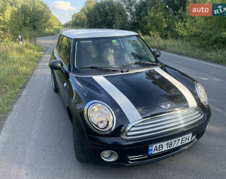 Черный Мини Купер, объемом двигателя 1.6 л и пробегом 287 тыс. км за 6150 $, фото 2 на Automoto.ua