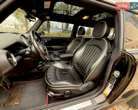 Чорний Міні Cooper, об'ємом двигуна 1.6 л та пробігом 119 тис. км за 6700 $, фото 17 на Automoto.ua