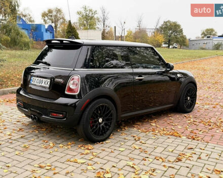Чорний Міні Cooper, об'ємом двигуна 1.6 л та пробігом 119 тис. км за 6899 $, фото 8 на Automoto.ua