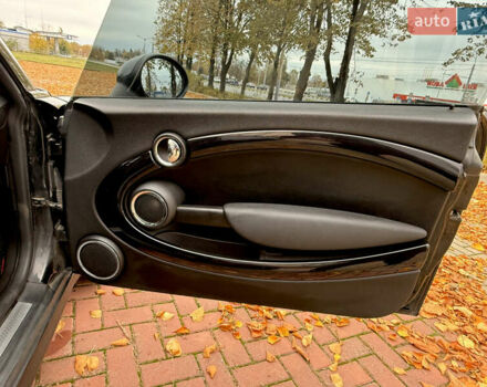 Черный Мини Купер, объемом двигателя 1.6 л и пробегом 119 тыс. км за 6699 $, фото 13 на Automoto.ua