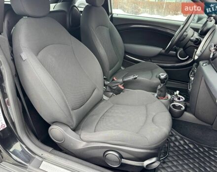 Чорний Міні Cooper, об'ємом двигуна 2 л та пробігом 259 тис. км за 6990 $, фото 8 на Automoto.ua