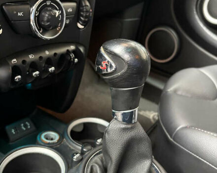 Черный Мини Купер, объемом двигателя 1.6 л и пробегом 159 тыс. км за 6850 $, фото 6 на Automoto.ua