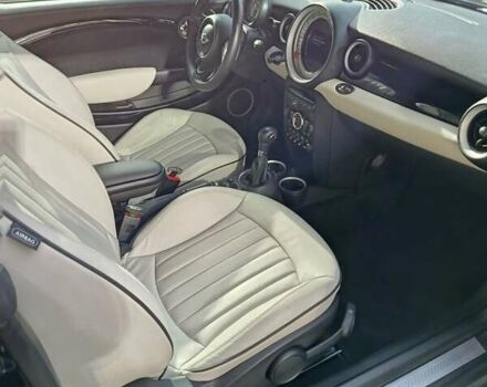 Чорний Міні Cooper, об'ємом двигуна 1.6 л та пробігом 29 тис. км за 25000 $, фото 7 на Automoto.ua