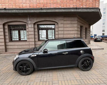 Черный Мини Купер, объемом двигателя 1.6 л и пробегом 159 тыс. км за 6850 $, фото 11 на Automoto.ua