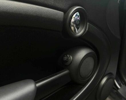 Черный Мини Купер, объемом двигателя 0 л и пробегом 223 тыс. км за 7000 $, фото 10 на Automoto.ua