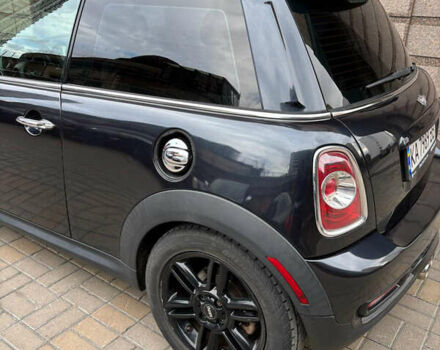 Черный Мини Купер, объемом двигателя 1.6 л и пробегом 159 тыс. км за 6850 $, фото 25 на Automoto.ua