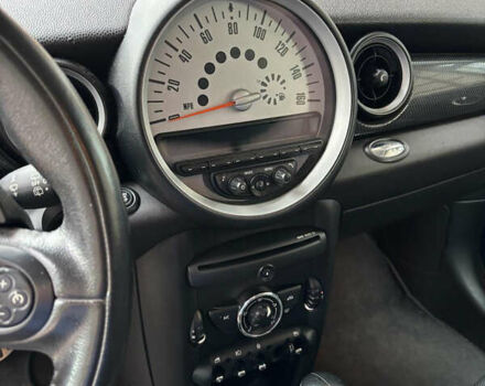 Черный Мини Купер, объемом двигателя 1.6 л и пробегом 159 тыс. км за 6850 $, фото 5 на Automoto.ua