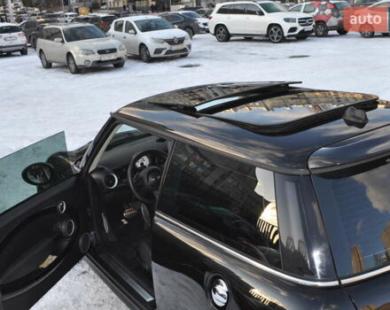 Чорний Міні Cooper, об'ємом двигуна 1.6 л та пробігом 123 тис. км за 8900 $, фото 15 на Automoto.ua