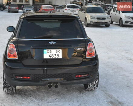 Чорний Міні Cooper, об'ємом двигуна 1.6 л та пробігом 123 тис. км за 8900 $, фото 4 на Automoto.ua