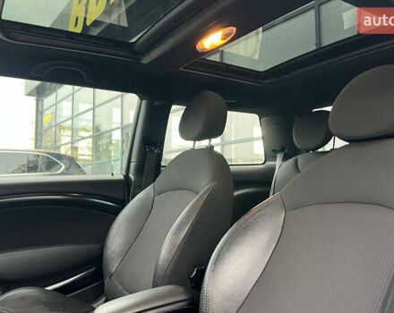 Чорний Міні Cooper, об'ємом двигуна 1.6 л та пробігом 272 тис. км за 6800 $, фото 9 на Automoto.ua