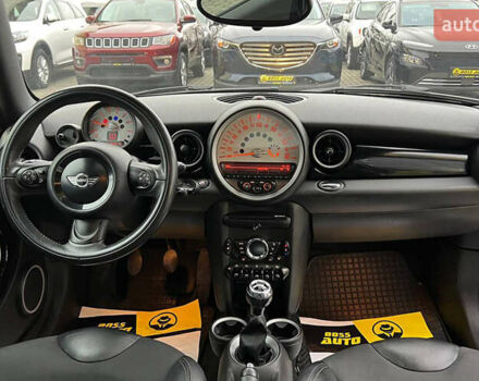 Чорний Міні Cooper, об'ємом двигуна 1.6 л та пробігом 272 тис. км за 6800 $, фото 14 на Automoto.ua