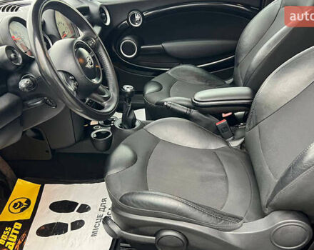 Чорний Міні Cooper, об'ємом двигуна 1.6 л та пробігом 272 тис. км за 6800 $, фото 8 на Automoto.ua