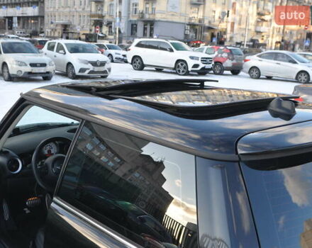 Чорний Міні Cooper, об'ємом двигуна 1.6 л та пробігом 123 тис. км за 8900 $, фото 13 на Automoto.ua