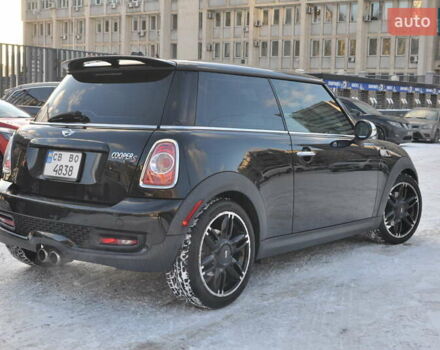 Чорний Міні Cooper, об'ємом двигуна 1.6 л та пробігом 123 тис. км за 8900 $, фото 3 на Automoto.ua