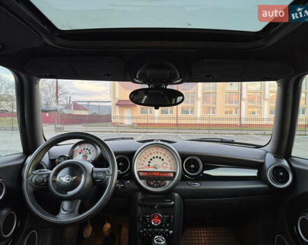 Чорний Міні Cooper, об'ємом двигуна 1.6 л та пробігом 272 тис. км за 6900 $, фото 19 на Automoto.ua
