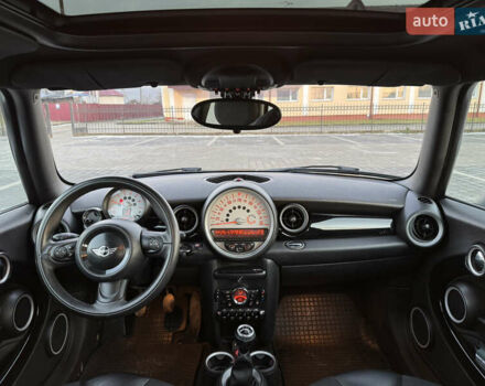 Чорний Міні Cooper, об'ємом двигуна 1.6 л та пробігом 272 тис. км за 6900 $, фото 18 на Automoto.ua
