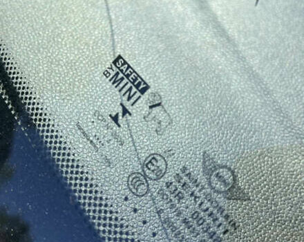 Черный Мини Купер, объемом двигателя 2 л и пробегом 125 тыс. км за 12999 $, фото 14 на Automoto.ua