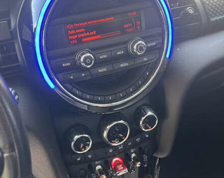 Черный Мини Купер, объемом двигателя 2 л и пробегом 125 тыс. км за 12999 $, фото 19 на Automoto.ua