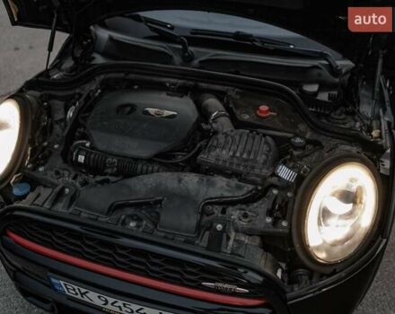 Черный Мини Купер, объемом двигателя 2 л и пробегом 160 тыс. км за 13300 $, фото 17 на Automoto.ua