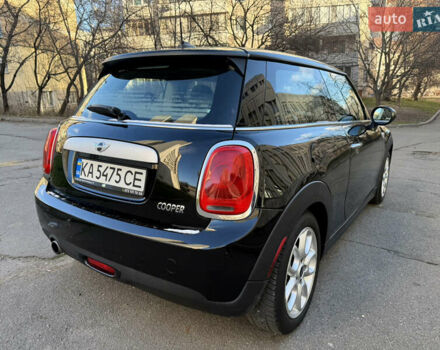 Черный Мини Купер, объемом двигателя 1.5 л и пробегом 125 тыс. км за 10700 $, фото 5 на Automoto.ua
