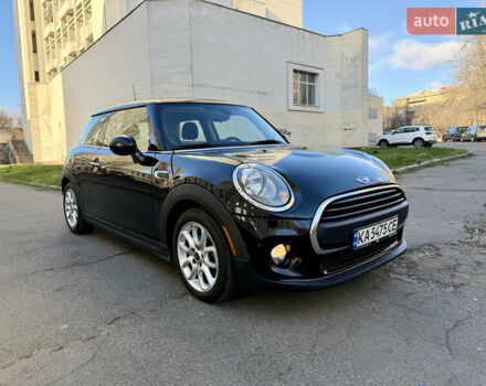 Черный Мини Купер, объемом двигателя 1.5 л и пробегом 125 тыс. км за 10700 $, фото 2 на Automoto.ua
