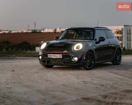 Черный Мини Купер, объемом двигателя 2 л и пробегом 160 тыс. км за 13300 $, фото 3 на Automoto.ua