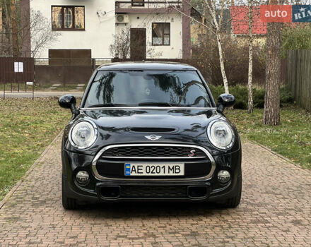 Чорний Міні Cooper, об'ємом двигуна 2 л та пробігом 177 тис. км за 11900 $, фото 6 на Automoto.ua
