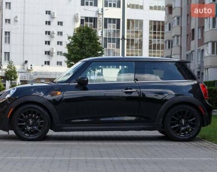Чорний Міні Cooper, об'ємом двигуна 1.5 л та пробігом 125 тис. км за 9500 $, фото 3 на Automoto.ua