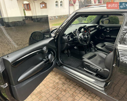 Чорний Міні Cooper, об'ємом двигуна 2 л та пробігом 177 тис. км за 11900 $, фото 41 на Automoto.ua