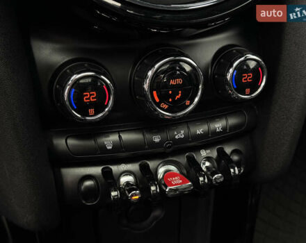 Черный Мини Купер, объемом двигателя 2 л и пробегом 155 тыс. км за 13490 $, фото 22 на Automoto.ua