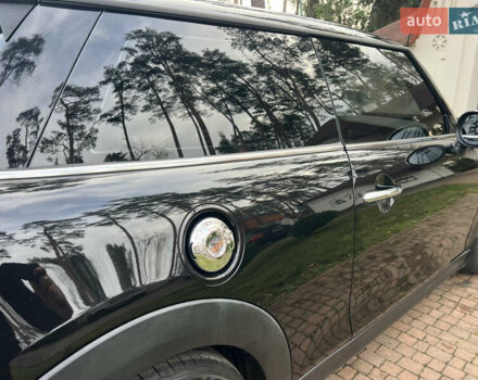 Чорний Міні Cooper, об'ємом двигуна 2 л та пробігом 177 тис. км за 11900 $, фото 33 на Automoto.ua