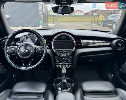 Черный Мини Купер, объемом двигателя 2 л и пробегом 155 тыс. км за 13490 $, фото 14 на Automoto.ua