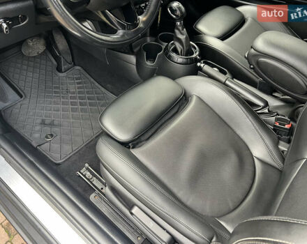 Чорний Міні Cooper, об'ємом двигуна 2 л та пробігом 177 тис. км за 11900 $, фото 48 на Automoto.ua