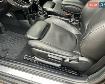 Чорний Міні Cooper, об'ємом двигуна 2 л та пробігом 177 тис. км за 11900 $, фото 44 на Automoto.ua