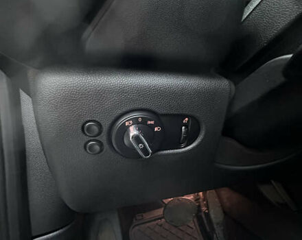 Черный Мини Купер, объемом двигателя 1.5 л и пробегом 163 тыс. км за 12500 $, фото 12 на Automoto.ua