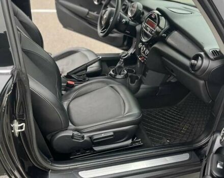 Чорний Міні Cooper, об'ємом двигуна 1.5 л та пробігом 120 тис. км за 9800 $, фото 11 на Automoto.ua