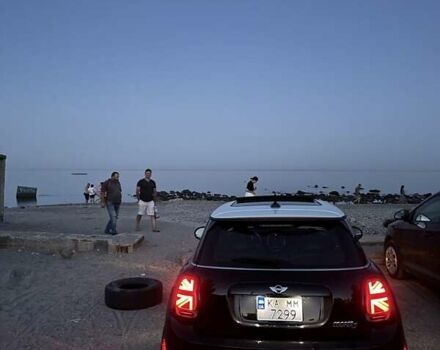 Чорний Міні Cooper, об'ємом двигуна 2 л та пробігом 70 тис. км за 14999 $, фото 6 на Automoto.ua