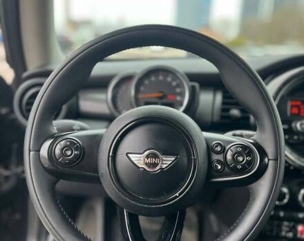 Чорний Міні Cooper, об'ємом двигуна 1.5 л та пробігом 120 тис. км за 9800 $, фото 18 на Automoto.ua