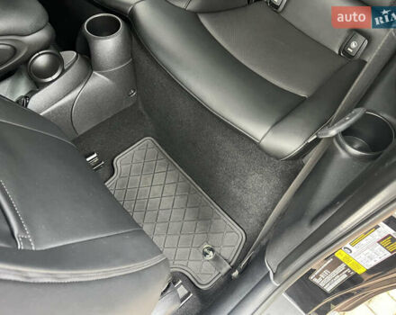 Чорний Міні Cooper, об'ємом двигуна 2 л та пробігом 177 тис. км за 11900 $, фото 70 на Automoto.ua