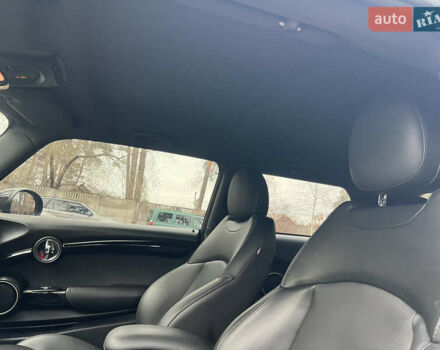 Чорний Міні Cooper, об'ємом двигуна 2 л та пробігом 177 тис. км за 11900 $, фото 46 на Automoto.ua