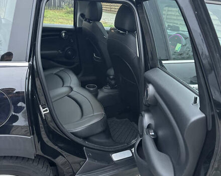 Черный Мини Купер, объемом двигателя 1.5 л и пробегом 163 тыс. км за 12500 $, фото 22 на Automoto.ua