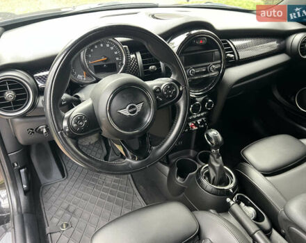 Чорний Міні Cooper, об'ємом двигуна 2 л та пробігом 177 тис. км за 11900 $, фото 54 на Automoto.ua