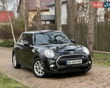 Чорний Міні Cooper, об'ємом двигуна 2 л та пробігом 177 тис. км за 11900 $, фото 8 на Automoto.ua