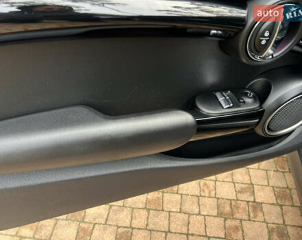 Чорний Міні Cooper, об'ємом двигуна 2 л та пробігом 177 тис. км за 11900 $, фото 67 на Automoto.ua