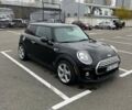 Чорний Міні Cooper, об'ємом двигуна 1.5 л та пробігом 120 тис. км за 9800 $, фото 1 на Automoto.ua
