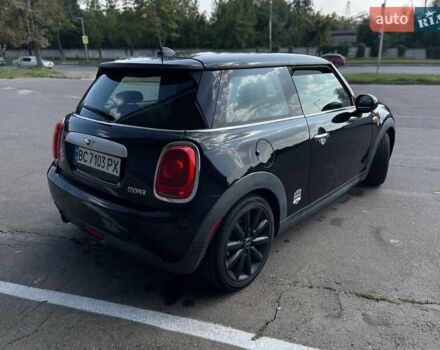 Чорний Міні Cooper, об'ємом двигуна 1.5 л та пробігом 176 тис. км за 13200 $, фото 3 на Automoto.ua
