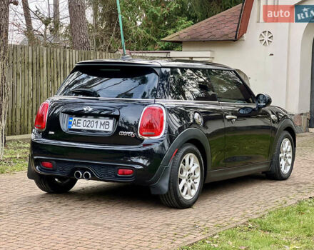 Чорний Міні Cooper, об'ємом двигуна 2 л та пробігом 177 тис. км за 11900 $, фото 5 на Automoto.ua